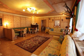 Отель Albergo Centrale  Сан-Мартино-Ди-Кастроцца